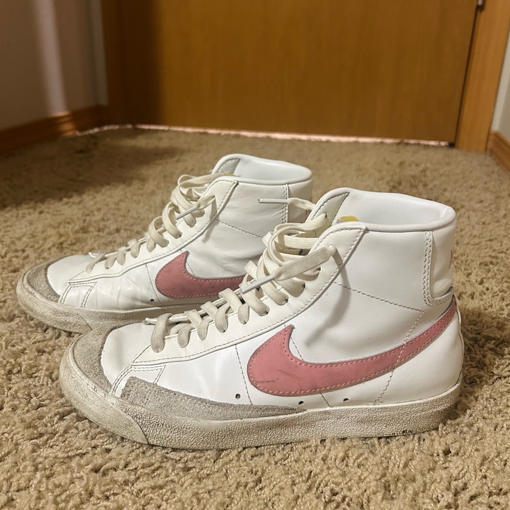 Pink + white nike blazers